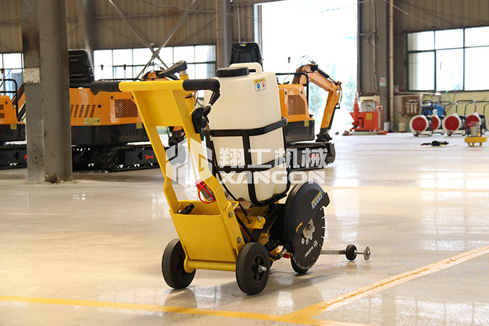 液壓圓(yuan)盤切割(ge)鋸