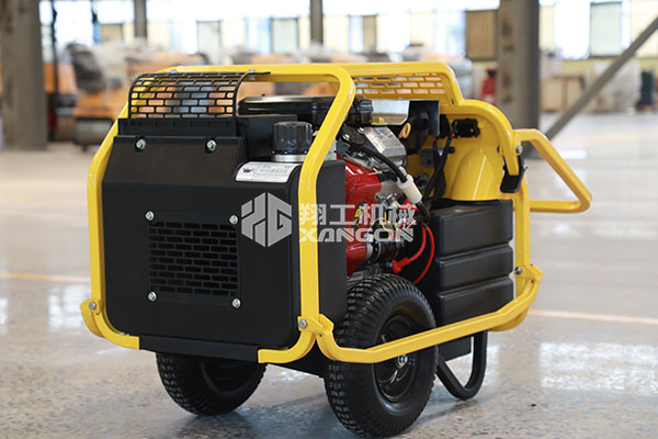 液(ye)壓動(dong)力站(zhan)