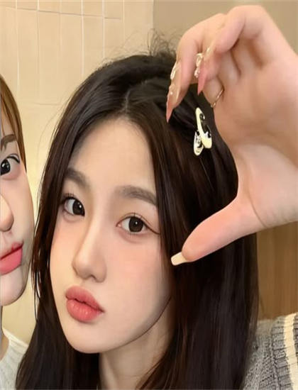 市场反应：《天声1队》衍生的产品开发与产业链——分析审美价值的艺术标准